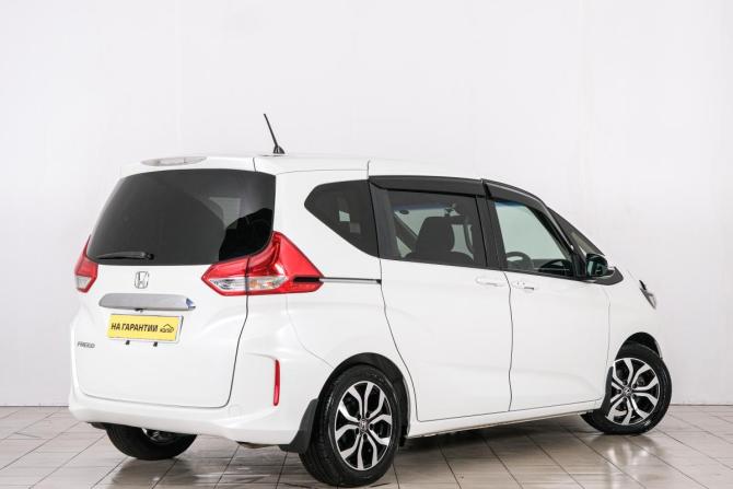 Honda Freed II с пробегом 2016 года, цена 1 699 000 рублей, 104105 км, компактвэн, Автокод Объявления