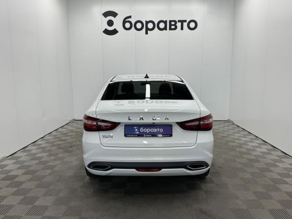 Lada (ВАЗ) Vesta I Рестайлинг (NG) с пробегом 2024 года, цена 1 379 000 рублей, 5170 км, седан, Автокод Объявления