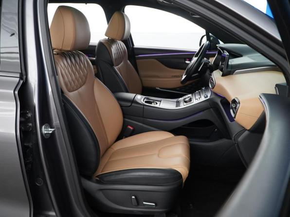 Hyundai Santa Fe IV Рестайлинг с пробегом 2022 года, цена 4 349 099 рублей, 80000 км, внедорожник, Автокод Объявления