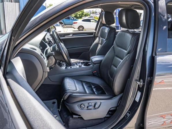 Volkswagen Touareg II с пробегом 2012 года, цена 2 200 000 рублей, 183057 км, внедорожник, Автокод Объявления