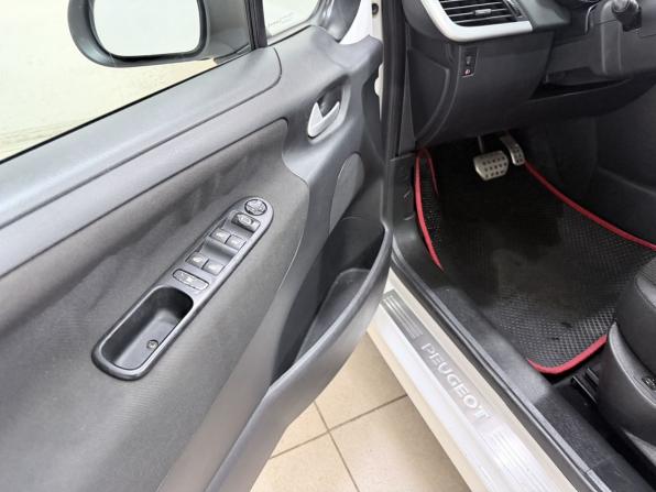 Peugeot 207 I Рестайлинг с пробегом 2011 года, цена 440 000 рублей, 163455 км, хэтчбек, Автокод Объявления