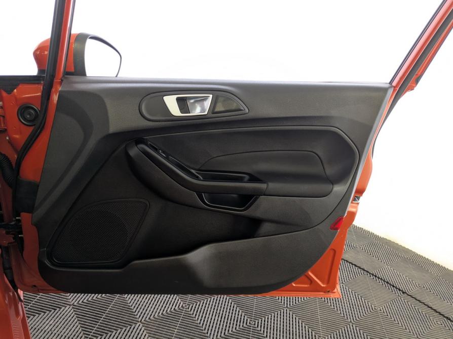 Ford Fiesta Mk6 Рестайлинг Москва  - изображение 22