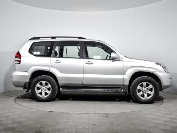 Toyota Land Cruiser Prado 120 Series Рестайлинг с пробегом 2008 года, цена 1 852 000 рублей, 238026 км, внедорожник, Автокод Объявления