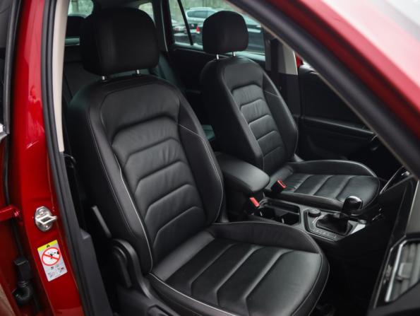 Volkswagen Tiguan II с пробегом 2018 года, цена 2 399 000 рублей, 94813 км, внедорожник, Автокод Объявления