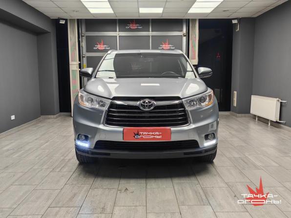 Toyota Highlander III (XU50) с пробегом 2014 года, цена 2 600 000 рублей, 182000 км, внедорожник, Автокод Объявления