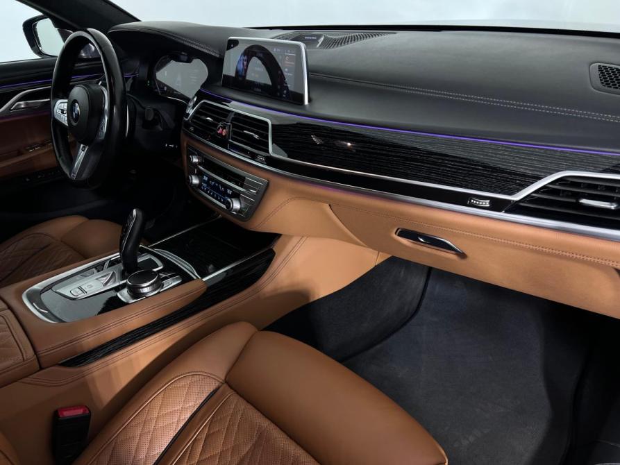 BMW 7 серии VI (G11/G12) Рестайлинг Ростов-на-Дону  - изображение 15