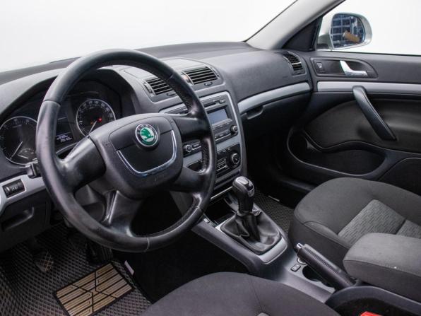Skoda Octavia II (A5) Рестайлинг с пробегом 2013 года, цена 707 000 рублей, 206167 км, лифтбек, Автокод Объявления