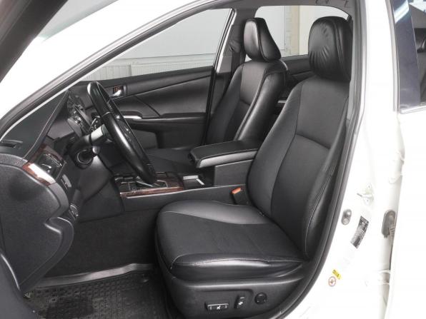 Toyota Camry VII (XV50) Рестайлинг 2 с пробегом 2017 года, цена 2 150 000 рублей, 353587 км, седан, Автокод Объявления