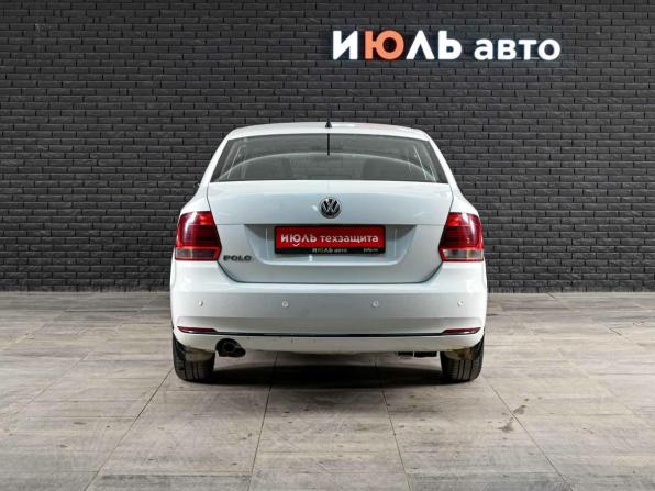 Volkswagen Polo V Рестайлинг с пробегом 2016 года, цена 1 130 000 рублей, 109368 км, седан, Автокод Объявления
