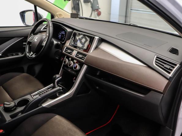 Mitsubishi Xpander I с пробегом 2022 года, цена 2 350 000 рублей, 56100 км, внедорожник, Автокод Объявления