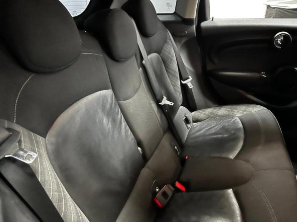 Mini Hatch III (F55/F56) с пробегом 2018 года, цена 1 120 000 рублей, 176000 км, хэтчбек, Автокод Объявления