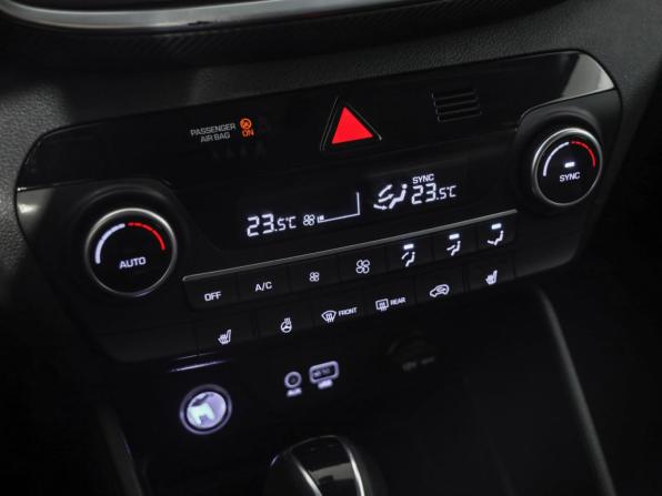 Hyundai Tucson III Рестайлинг с пробегом 2019 года, цена 1 949 000 рублей, 182943 км, внедорожник, Автокод Объявления