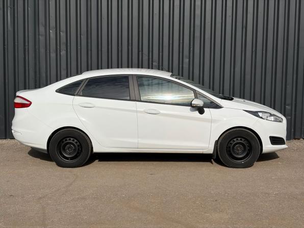 Ford Fiesta Mk6 Рестайлинг с пробегом 2015 года, цена 675 000 рублей, 135100 км, седан, Автокод Объявления