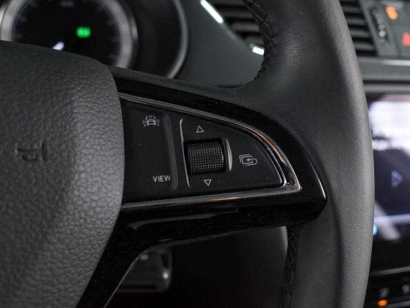 Skoda Octavia III (A7) Рестайлинг с пробегом 2020 года, цена 2 299 000 рублей, 22487 км, лифтбек, Автокод Объявления