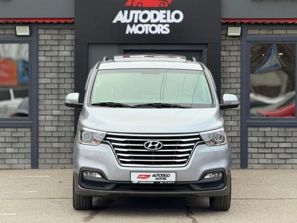 Hyundai Grand Starex I Рестайлинг 2 с пробегом 2018 года, цена 3 590 000 рублей, 90451 км, минивэн, Автокод Объявления
