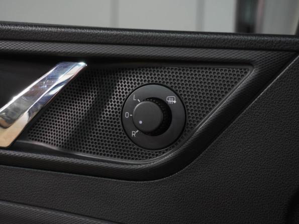 Skoda Rapid I с пробегом 2015 года, цена 1 149 000 рублей, 106927 км, лифтбек, Автокод Объявления