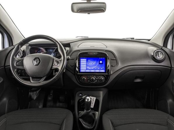 Renault Kaptur I с пробегом 2017 года, цена 1 350 000 рублей, 83027 км, внедорожник, Автокод Объявления