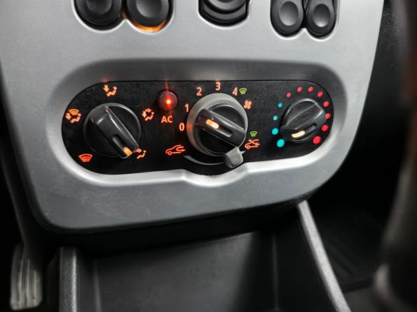 Renault Sandero I с пробегом 2010 года, цена 399 000 рублей, 190000 км, хэтчбек, Автокод Объявления