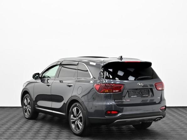 Kia Sorento III Prime Рестайлинг с пробегом 2018 года, цена 2 199 000 рублей, 156000 км, внедорожник, Автокод Объявления