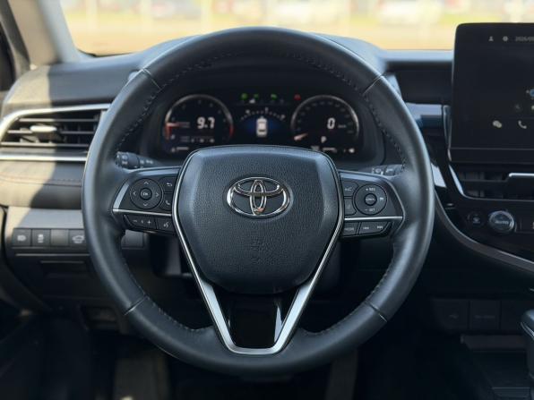 Toyota Camry VIII (XV70) Рестайлинг с пробегом 2023 года, цена 3 550 000 рублей, 42569 км, седан, Автокод Объявления