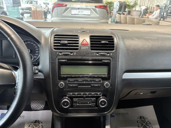 Volkswagen Jetta V с пробегом 2010 года, цена 633 000 рублей, 195752 км, седан, Автокод Объявления