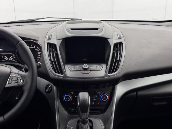 Ford Kuga II Рестайлинг с пробегом 2016 года, цена 1 699 000 рублей, 117729 км, внедорожник, Автокод Объявления