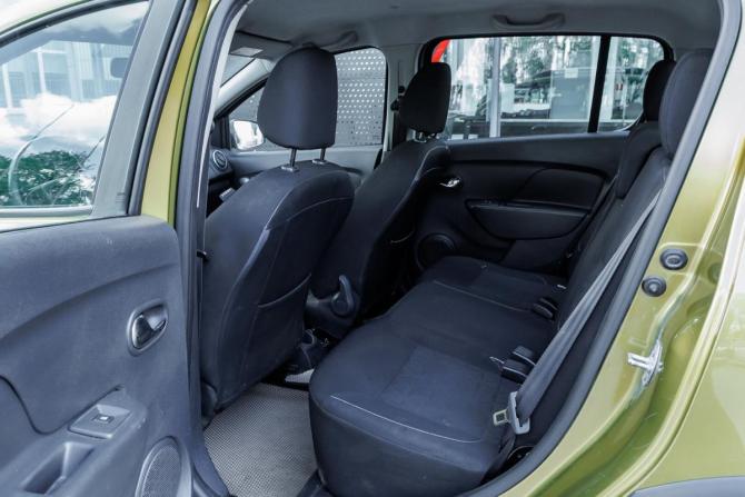 Renault Sandero II с пробегом 2016 года, цена 874 000 рублей, 80701 км, хэтчбек, Автокод Объявления