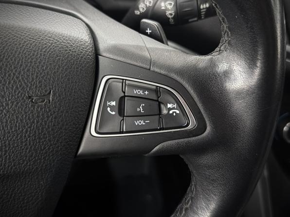 Ford Kuga II Рестайлинг с пробегом 2018 года, цена 1 635 000 рублей, 125898 км, внедорожник, Автокод Объявления