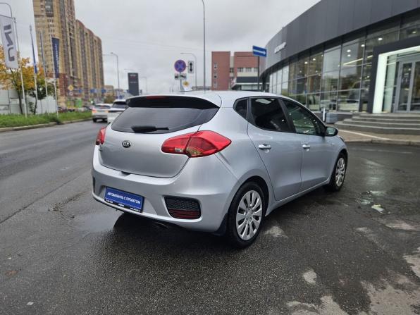 Kia Ceed II Рестайлинг с пробегом 2017 года, цена 1 239 000 рублей, 177034 км, хэтчбек, Автокод Объявления