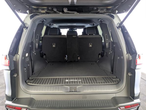 Lexus LX IV с пробегом 2025 года, цена 19 500 000 рублей, 15160 км, внедорожник, Автокод Объявления