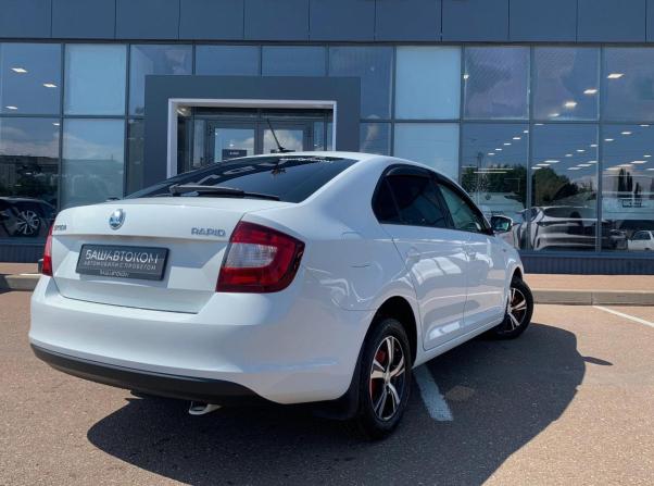 Skoda Rapid I Рестайлинг с пробегом 2018 года, цена 1 190 000 рублей, 124000 км, лифтбек, Автокод Объявления