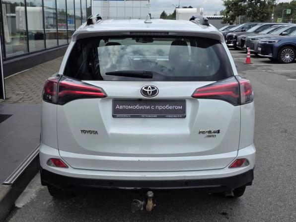 Toyota RAV4 IV (XA40) Рестайлинг с пробегом 2018 года, цена 2 235 000 рублей, 117001 км, внедорожник, Автокод Объявления