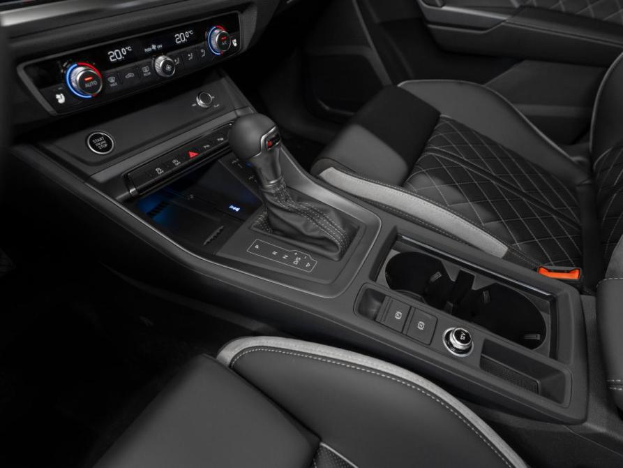 Audi Q3 II (F3) Москва  - изображение 16