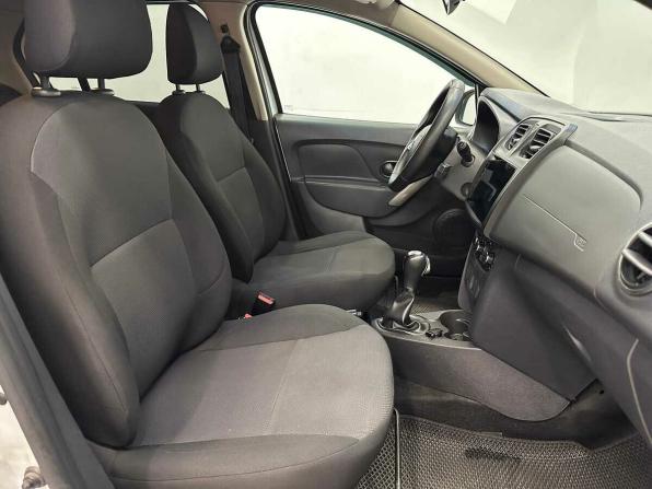 Renault Logan II Рестайлинг с пробегом 2021 года, цена 805 000 рублей, 153216 км, седан, Автокод Объявления