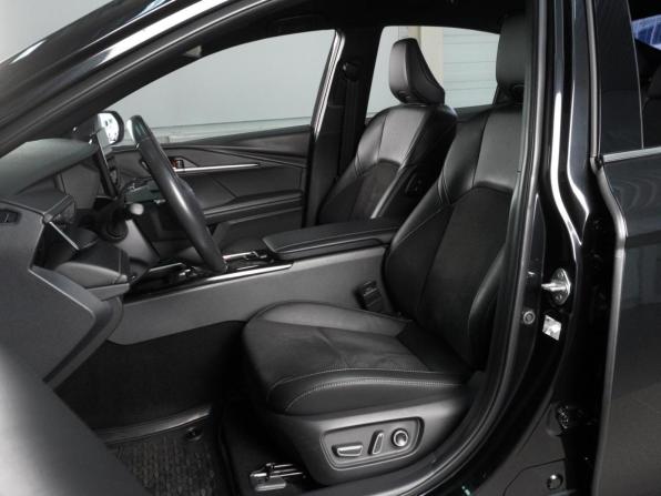 Toyota Camry IX (XV80) China Market с пробегом 2024 года, цена 3 557 000 рублей, 48433 км, седан, Автокод Объявления