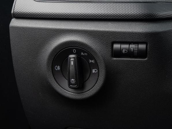 Volkswagen Polo V Рестайлинг с пробегом 2020 года, цена 1 599 040 рублей, 82314 км, седан, Автокод Объявления