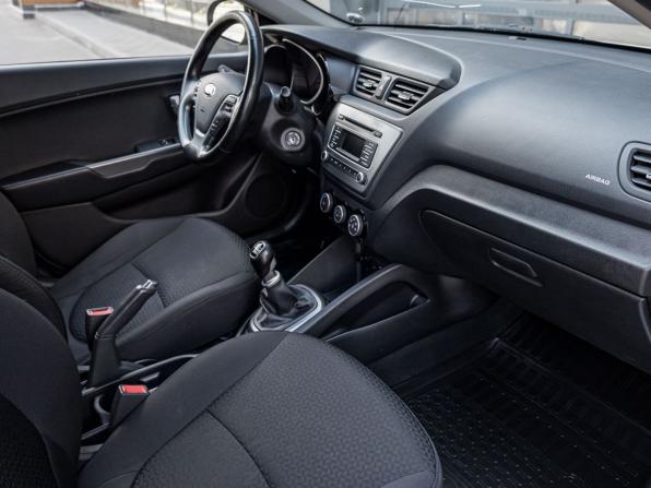 Kia Rio III Рестайлинг с пробегом 2015 года, цена 999 000 рублей, 78000 км, седан, Автокод Объявления