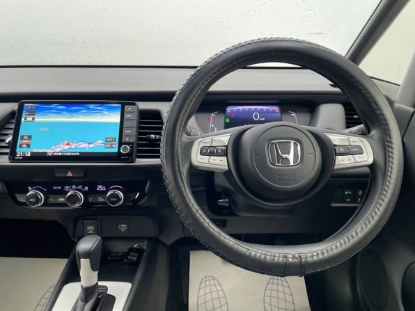 Honda Fit IV с пробегом 2020 года, цена 1 370 000 рублей, 72048 км, хэтчбек, Автокод Объявления