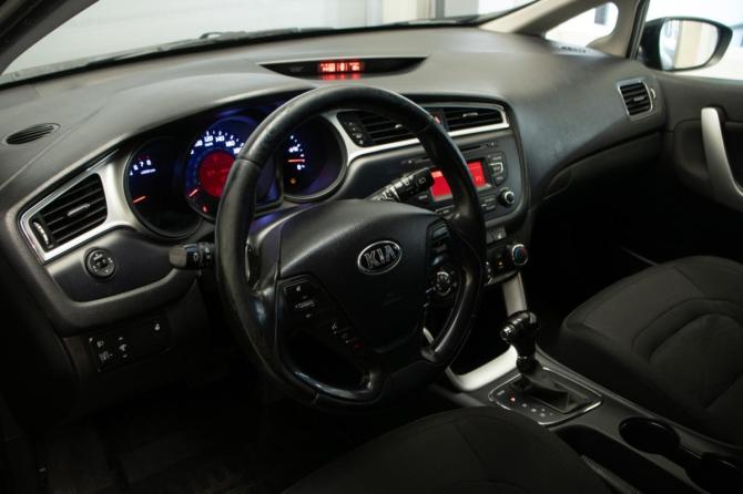 Kia Ceed II Рестайлинг с пробегом 2018 года, цена 1 400 000 рублей, 89529 км, универсал, Автокод Объявления