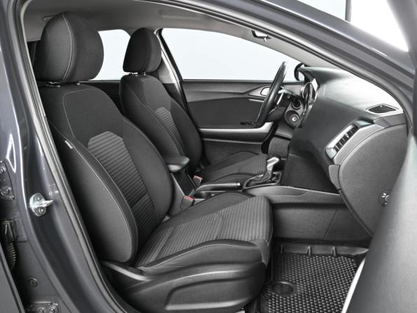 Kia Ceed III Рестайлинг с пробегом 2022 года, цена 2 199 000 рублей, 60984 км, хэтчбек, Автокод Объявления