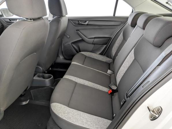 Skoda Rapid II с пробегом 2022 года, цена 1 690 000 рублей, 60030 км, лифтбек, Автокод Объявления