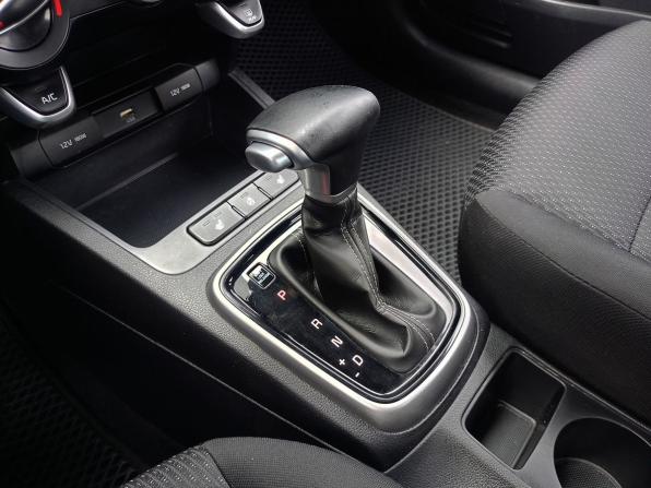 Kia Rio IV Рестайлинг с пробегом 2021 года, цена 1 389 794 рубля, 167000 км, седан, Автокод Объявления