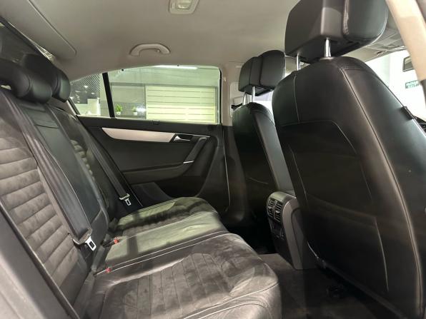 Volkswagen Passat B7 с пробегом 2012 года, цена 810 000 рублей, 288260 км, седан, Автокод Объявления
