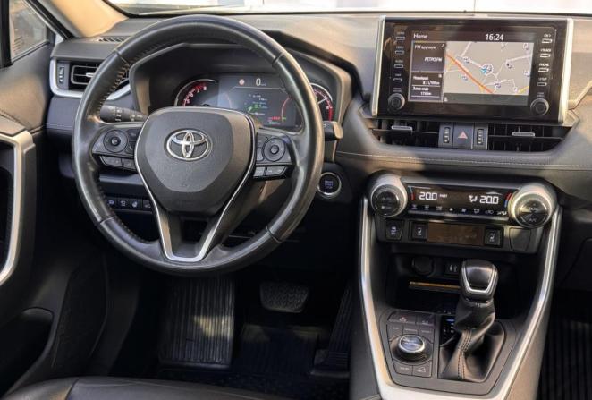 Toyota RAV4 V (XA50) с пробегом 2019 года, цена 3 610 000 рублей, 84047 км, внедорожник, Автокод Объявления