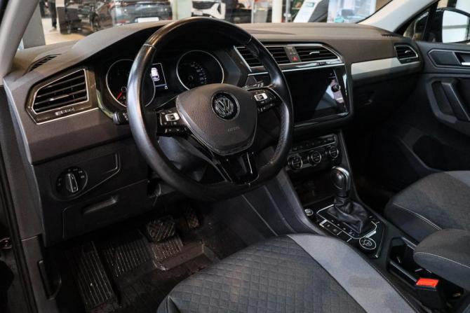 Volkswagen Tiguan II с пробегом 2020 года, цена 2 750 000 рублей, 62131 км, внедорожник, Автокод Объявления