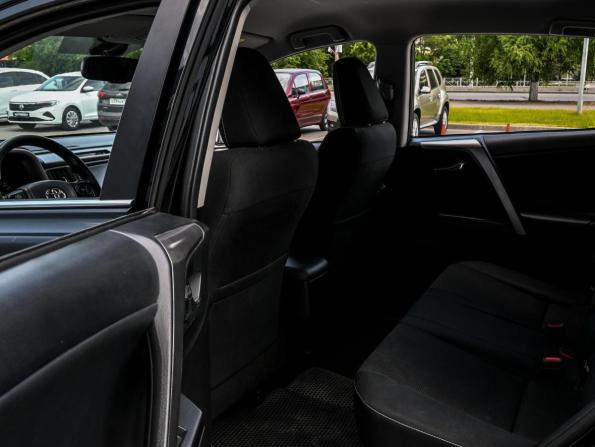 Toyota RAV4 IV (XA40) Рестайлинг с пробегом 2017 года, цена 2 130 000 рублей, 187439 км, внедорожник, Автокод Объявления