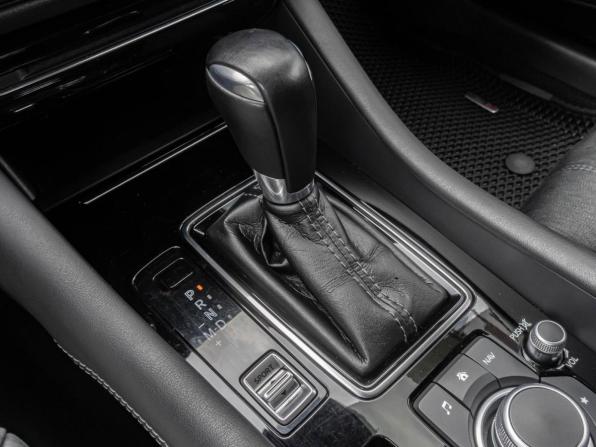 Mazda 6 III (GJ) Рестайлинг 2 с пробегом 2021 года, цена 2 580 000 рублей, 91949 км, седан, Автокод Объявления