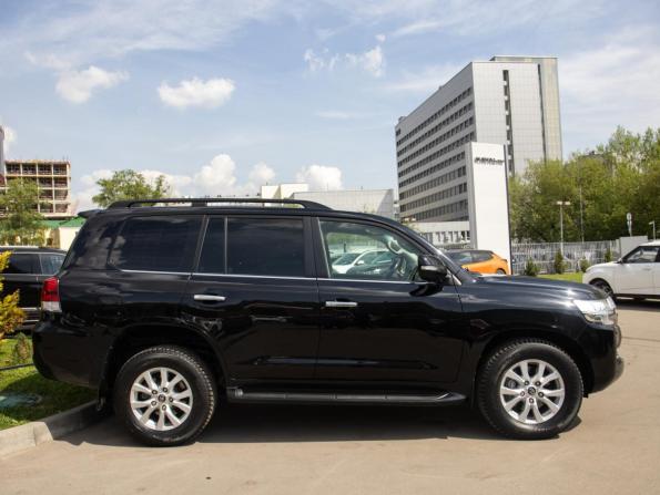 Toyota Land Cruiser 200 Series Рестайлинг 2 с пробегом 2018 года, цена 7 250 000 рублей, 162073 км, внедорожник, Автокод Объявления