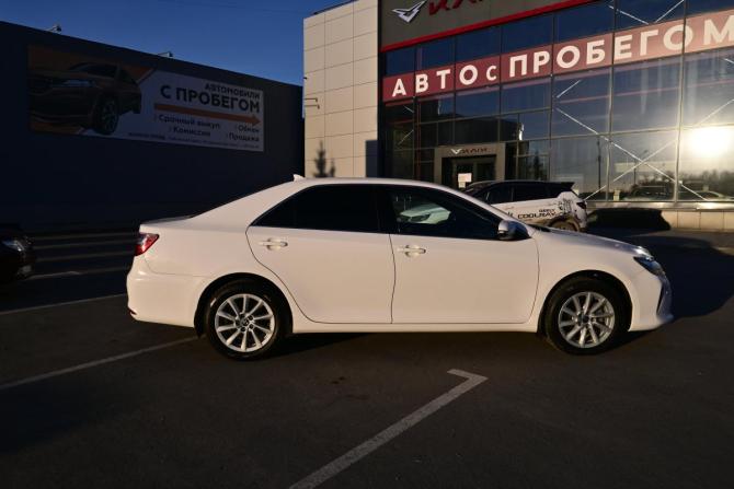 Toyota Camry VII (XV50) Рестайлинг 2 с пробегом 2017 года, цена 2 345 000 рублей, 92823 км, седан, Автокод Объявления
