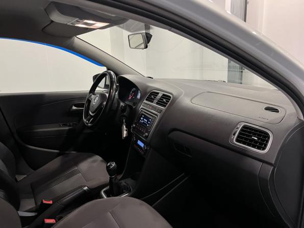 Volkswagen Polo V Рестайлинг с пробегом 2016 года, цена 880 000 рублей, 212166 км, седан, Автокод Объявления